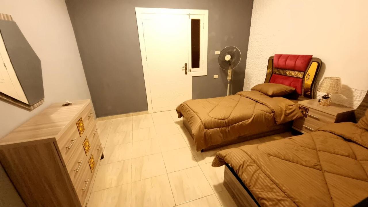 Sbatin Madba Apartman Madaba Szoba fotó